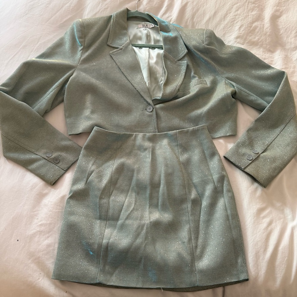 Chic Women's Blazer and Skirt Set - Light turquoise